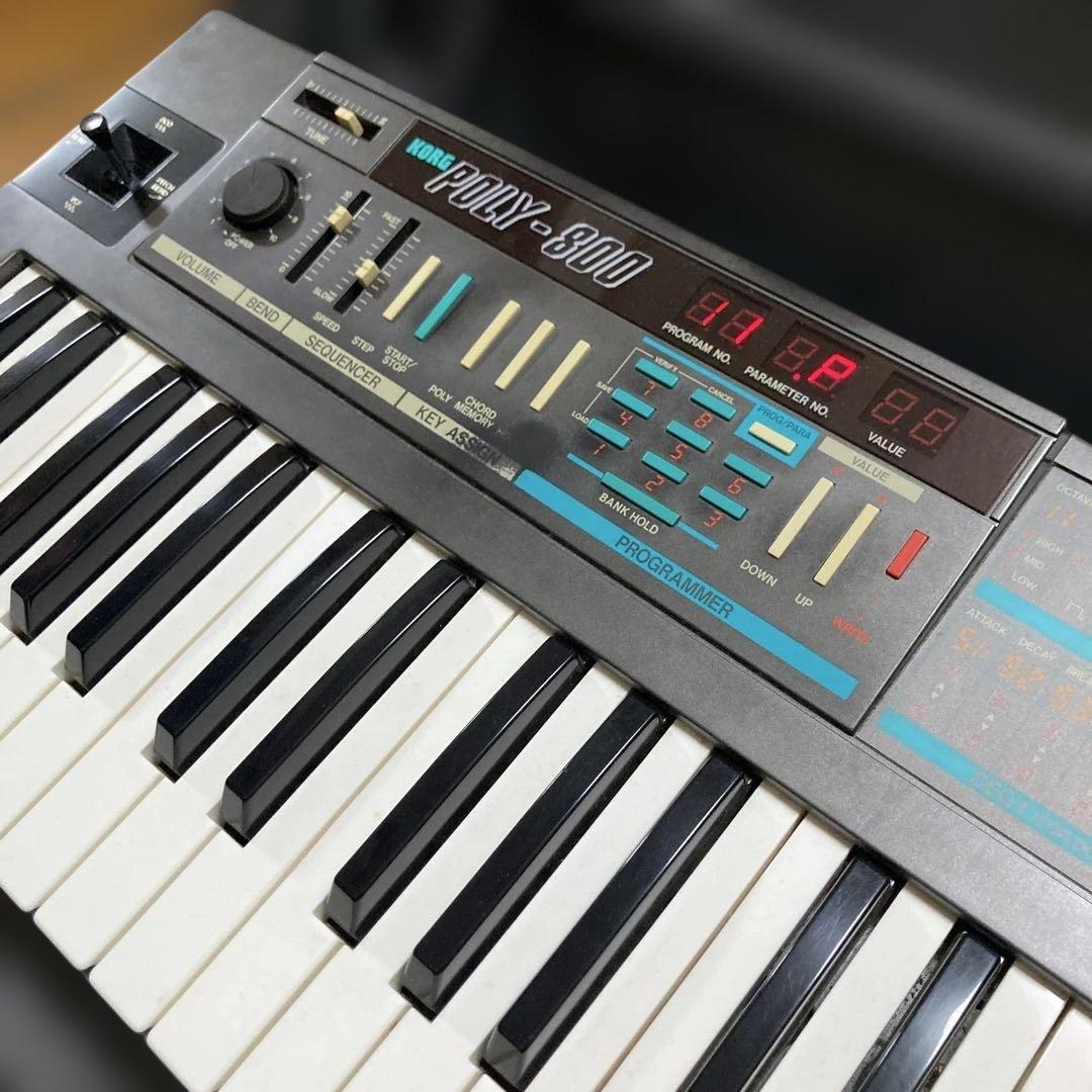【動作確認済】KORG poly800 ケース付　美品