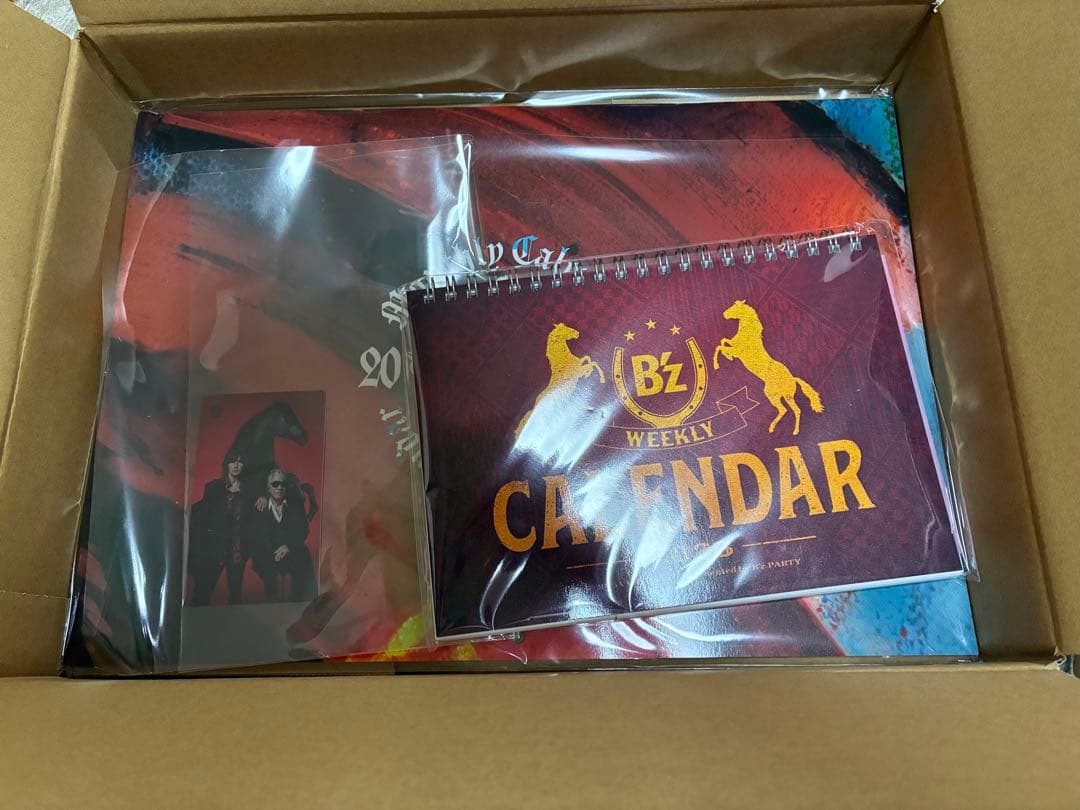 B'zファンクラブ限定 2026カレンダー（壁掛け、卓上）特典付き