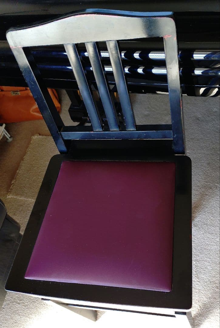 YAMAHA 黒色ピアノ用チェア 高さ調整機能付き