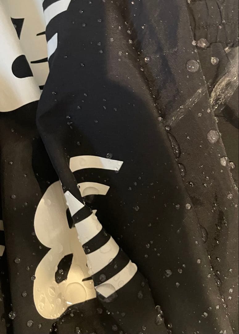 new balance ナイロンセットアップ ブラック/ホワイト　サイズXL