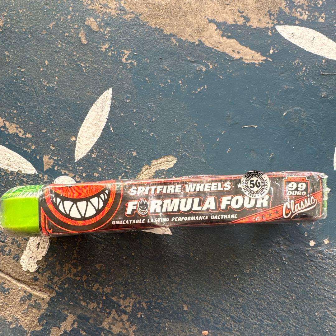 Spitfire フォーマル4Classic 56mm99a 定価¥9,130