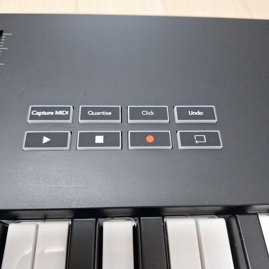 Novation Launchkey 49 MK3 Ableton Midi鍵盤