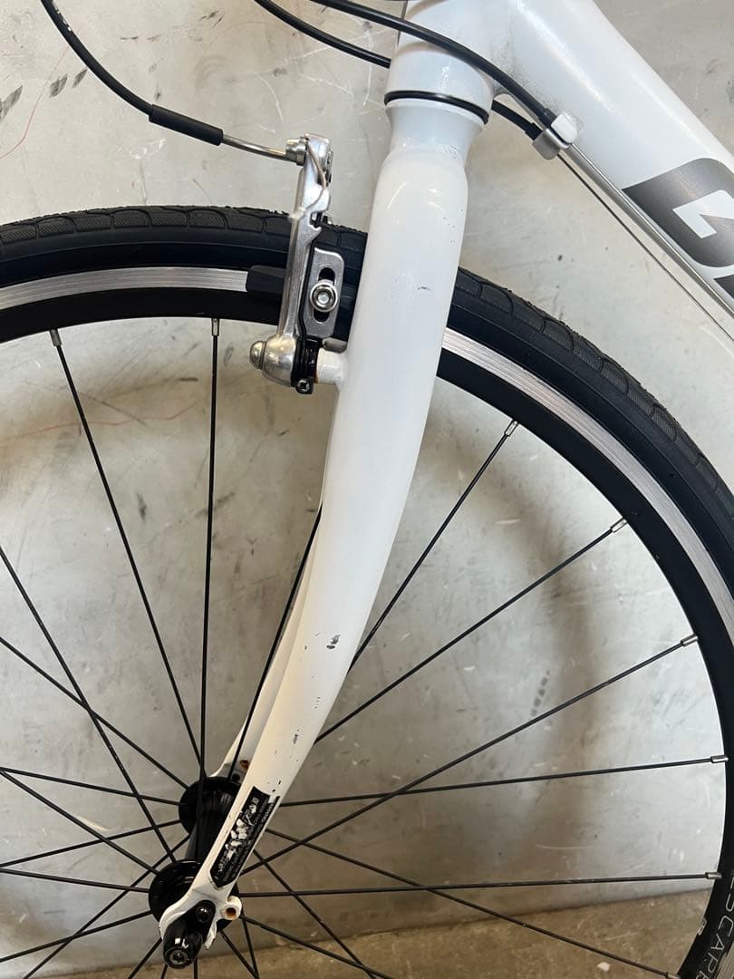 クロスバイク　GIANT ESCAPE R3 ジャイアント　エスケープR3