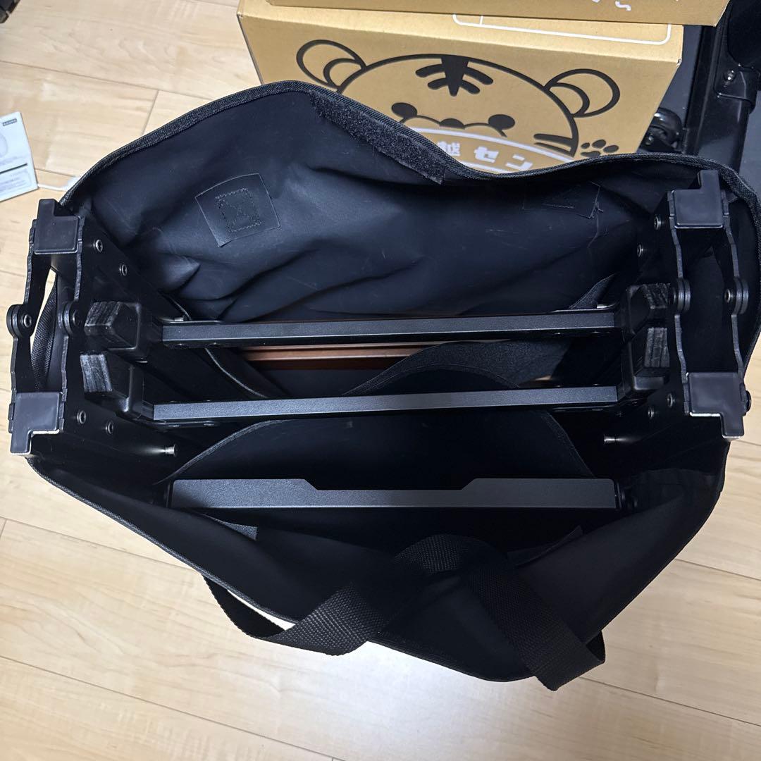 Hilander LIT テーブル