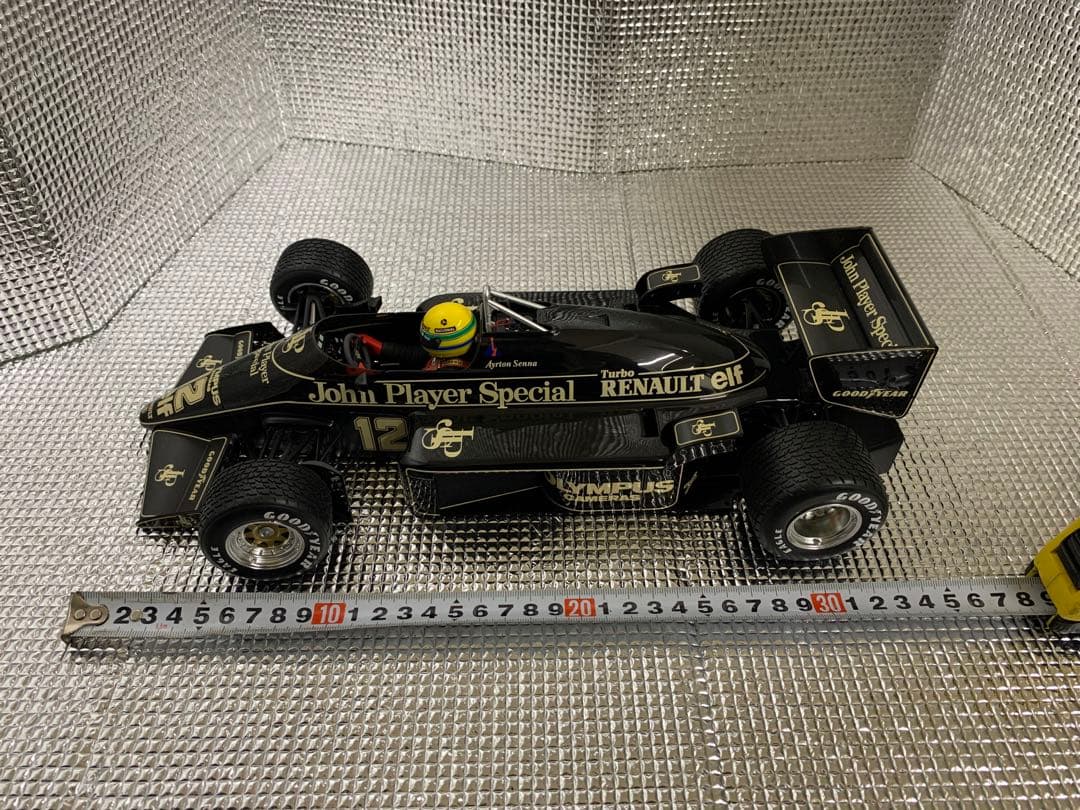 【BIGサイズ！F1 ロータスルノー97T アイルトンセナ　1/12】