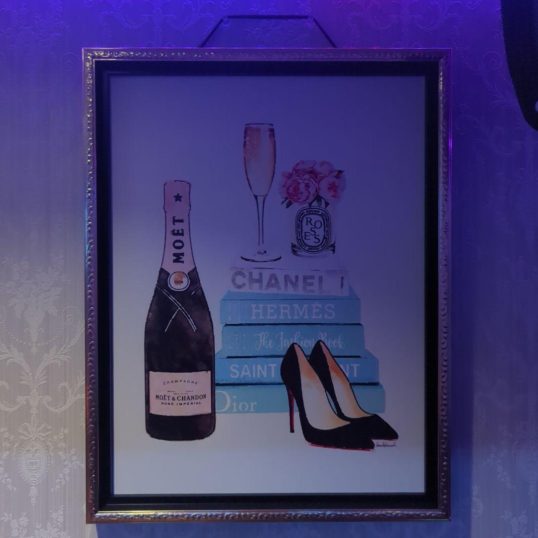 シャンパンとファッションのアート
