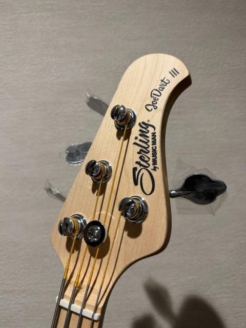 ベース Joe Dart III Sterling by Music Man