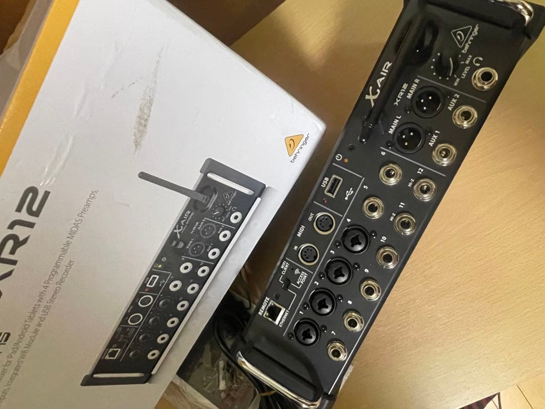 Behringer X AIR XR12 デジタルミキサー