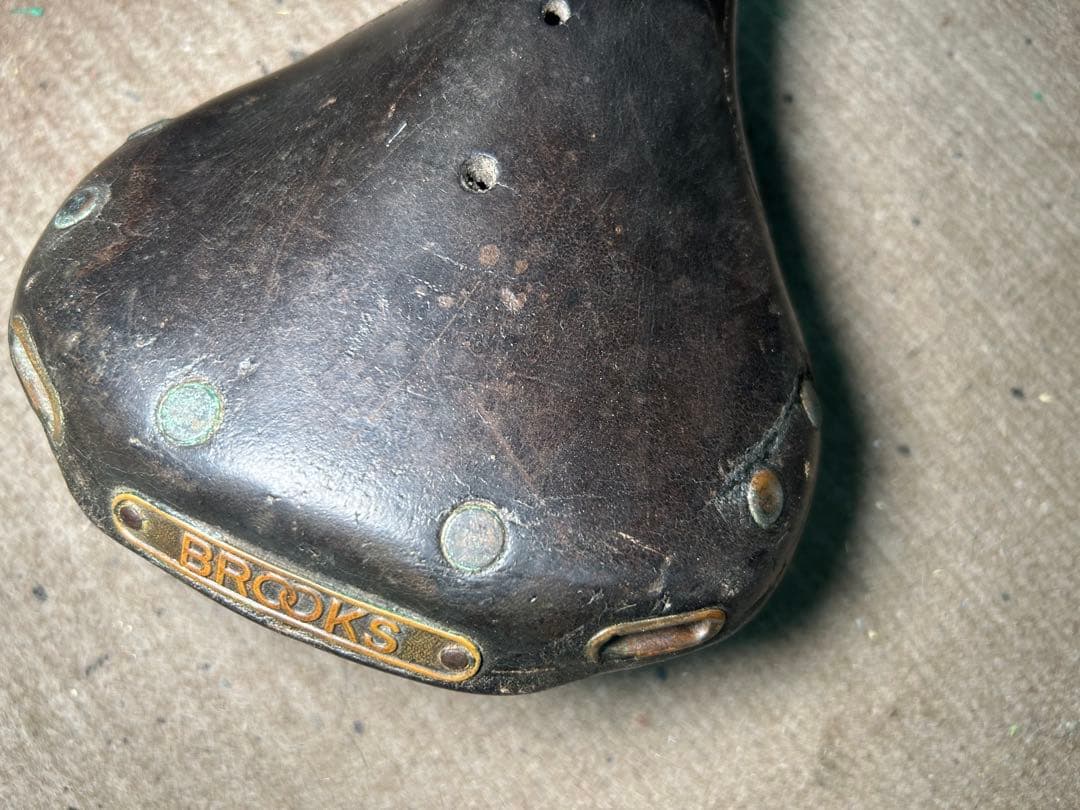 イギリス製 ヴィンテージ BROOKS スワロー サドル 1940年代？