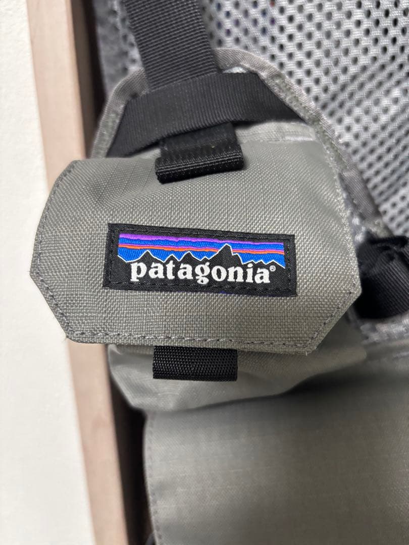 patagonia フィッシングベスト グレー