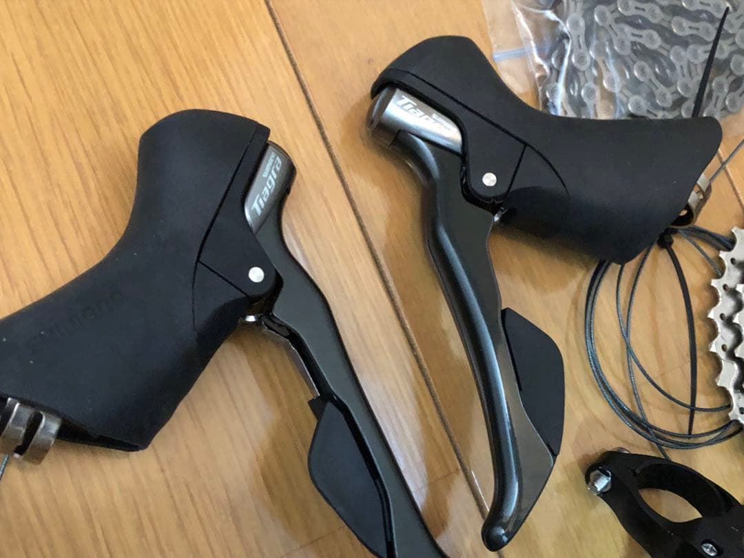 完成車外し未使用　シマノ　ティアグラ　tiagra 　4700 セット