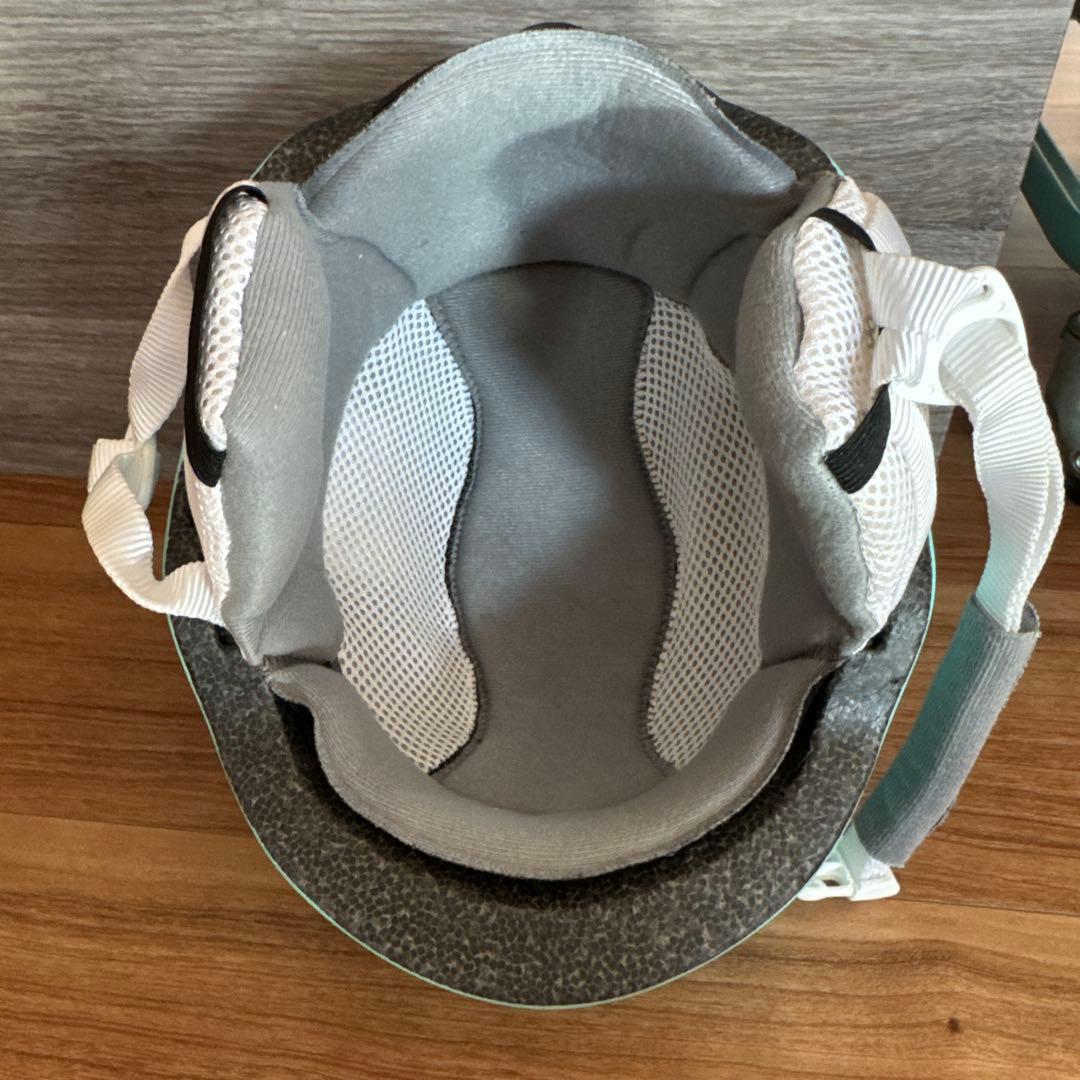 値下げ！スキー/スノボ4点セット ウェア ヘルメット 手袋 靴 salomon