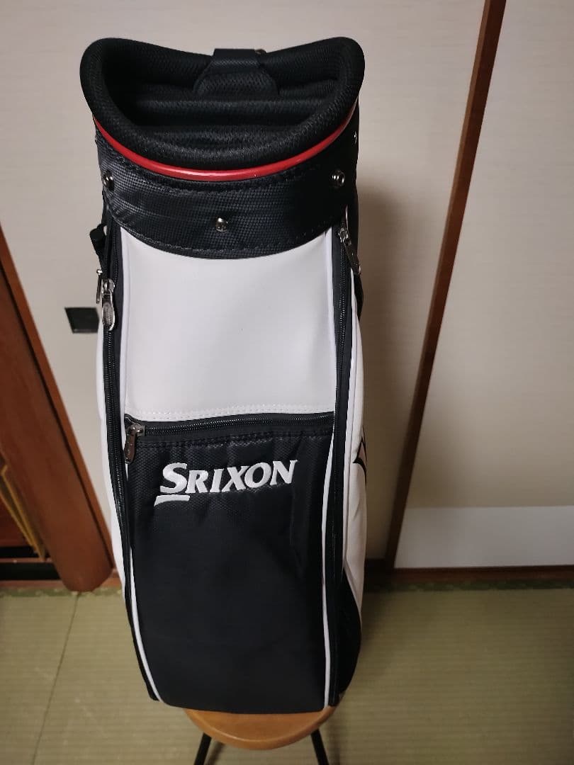 美品 SRIXON スリクソン ゴルフ キャディバッグ フードカバー付