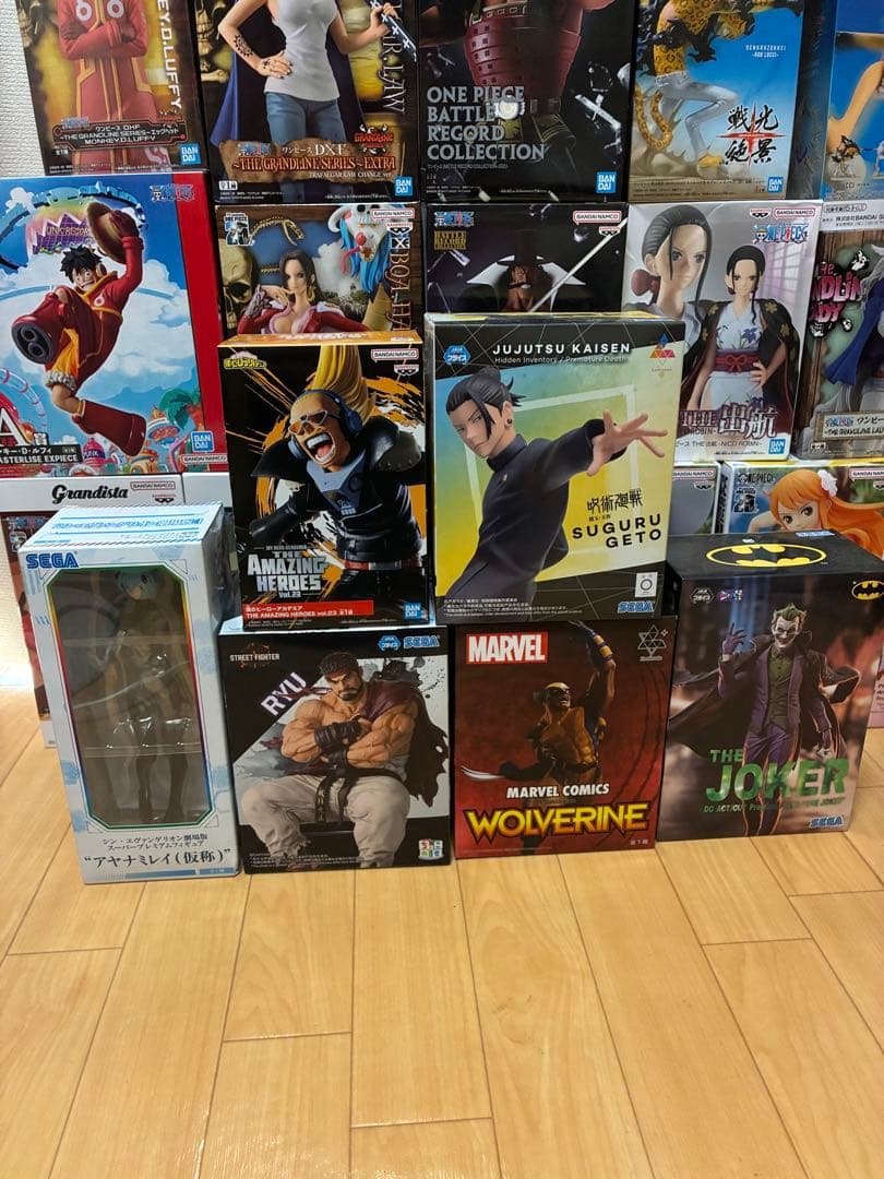 ワンピース MARVEL ヱヴァなどフィギュア まとめ売り全32体