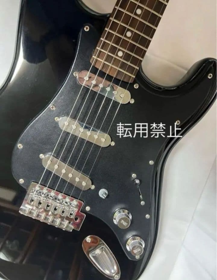 【ノーブランド】ストラトタイプギター