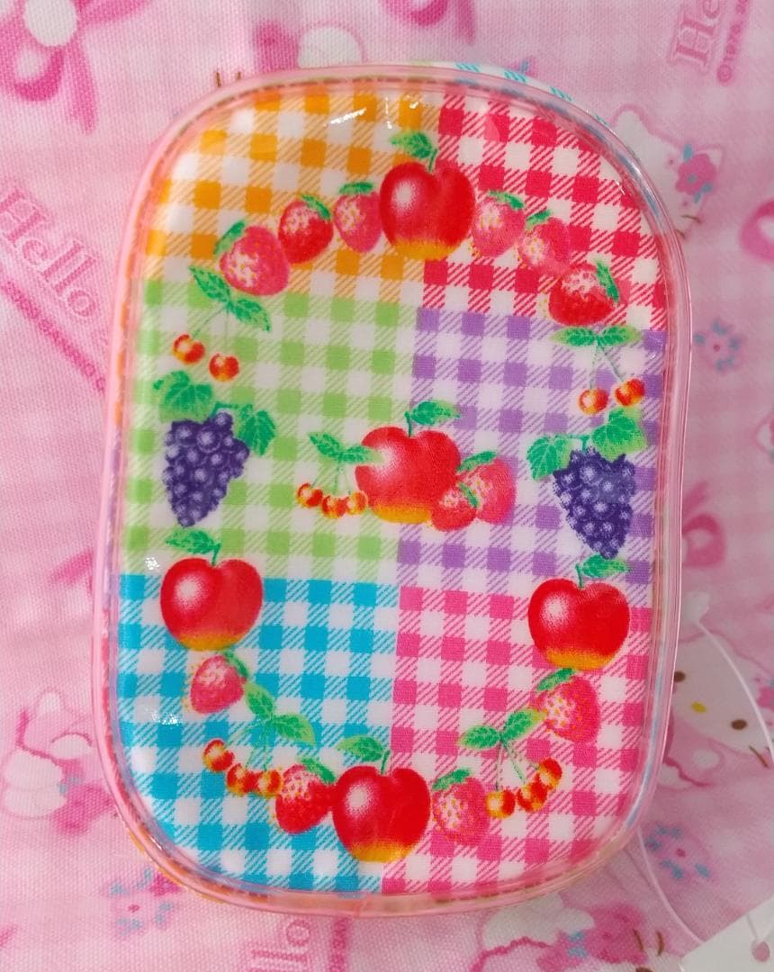 キティ　ポーチ　フルーツ　いちご　サクランボ　2002年　サンリオ
