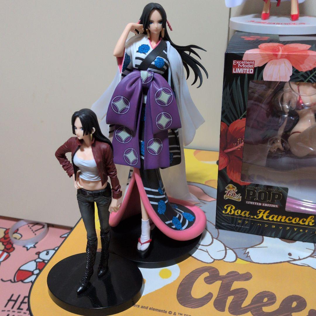 ワンピースボア・ハンコックまとめ売り。
