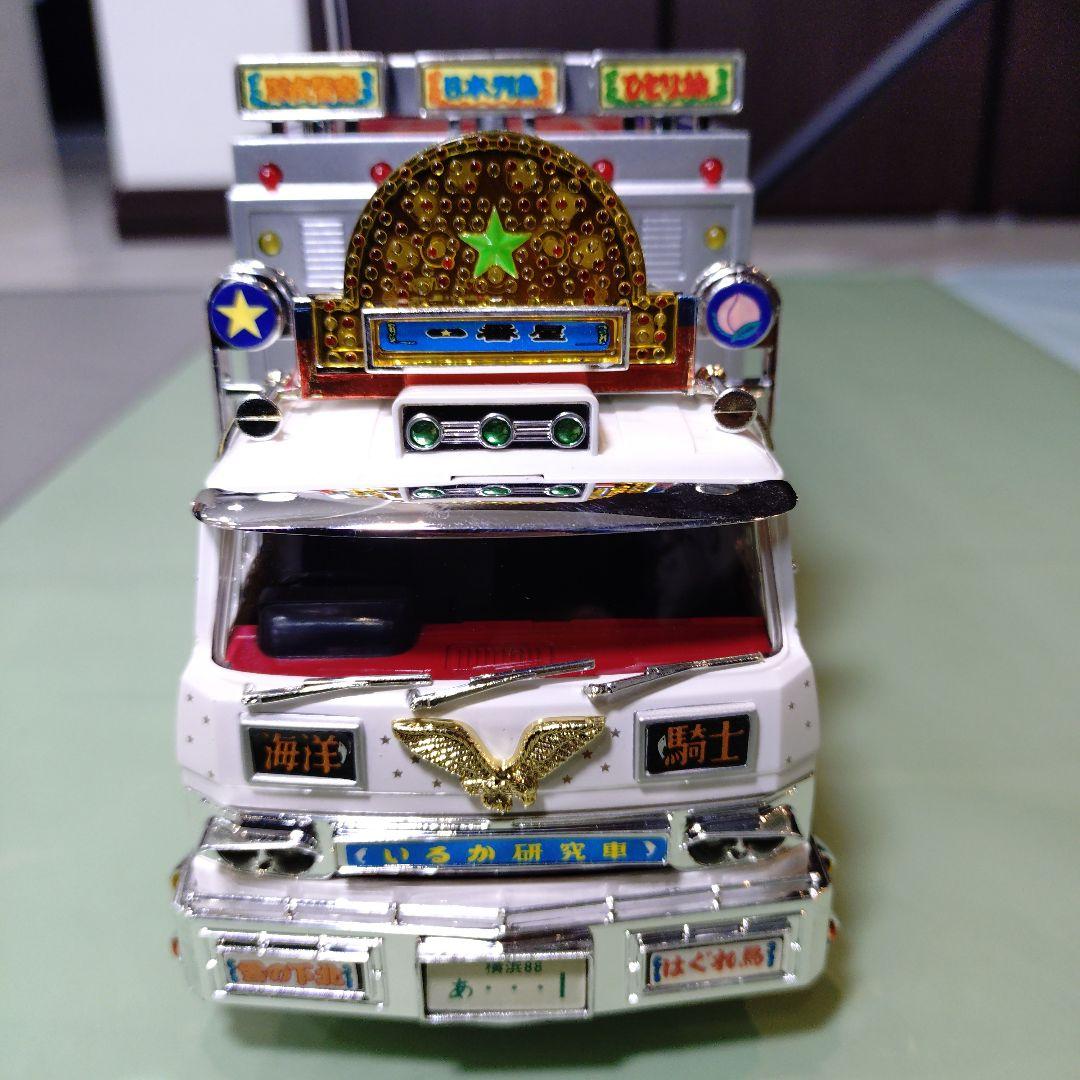 BANDAI 1/32 RCトラック　トラック野郎　突撃一番星