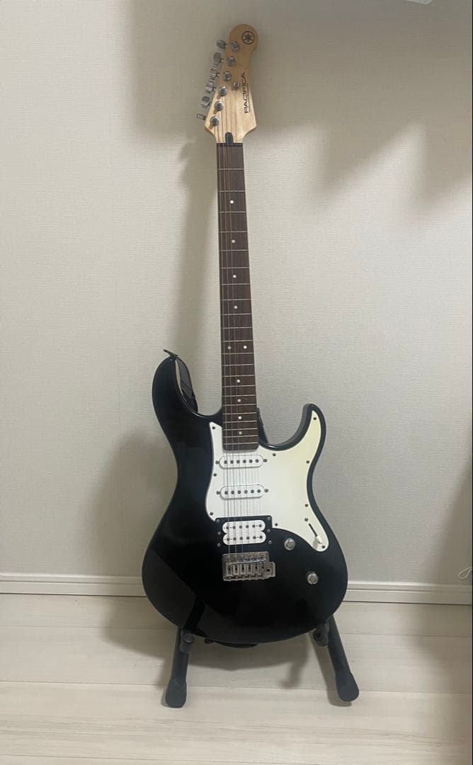 [最終値引き]YAMAHA PACIFICA112V エレキギター