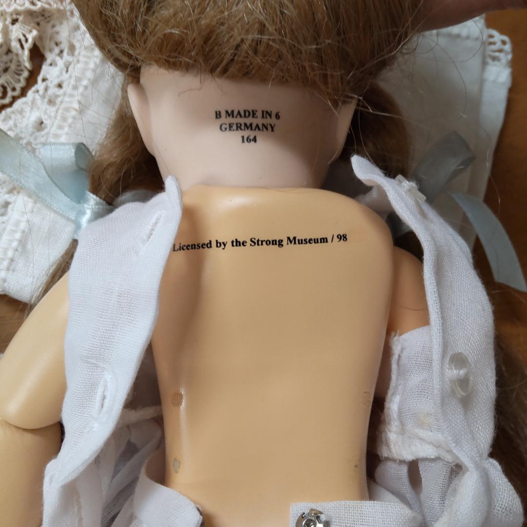 アンティークドール　リプロ　人形　ストロングミュージアム監修