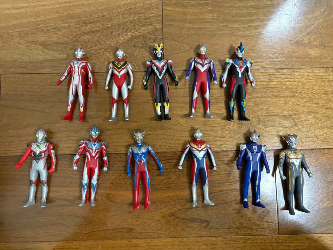 ウルトラマンフィギュアセット 24体
