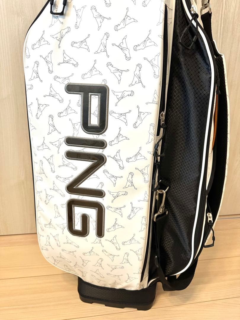新品／未使用品｜PINGピン｜ゴルフキャディバッグ 9型ホワイト／ブラック