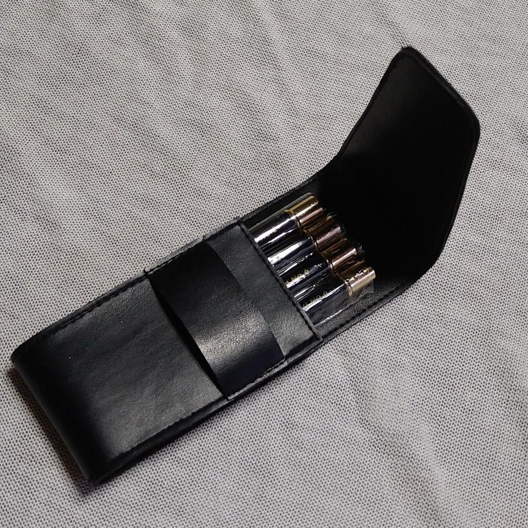 専用ケース付き　Kolinsky　コンパクト　水彩画用　筆セット