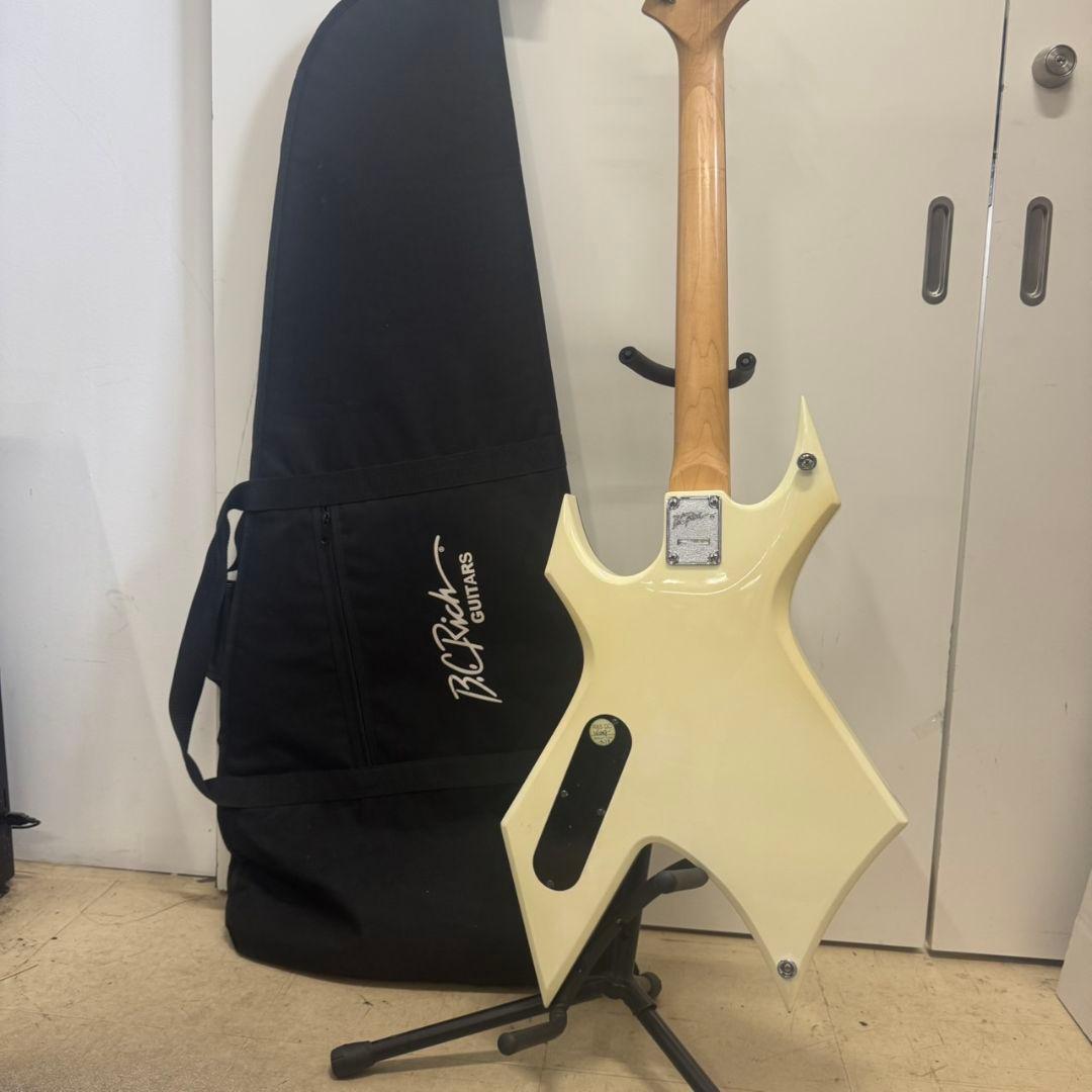 B.C.Rich WARLOCK ワーロック　エレキギター　白