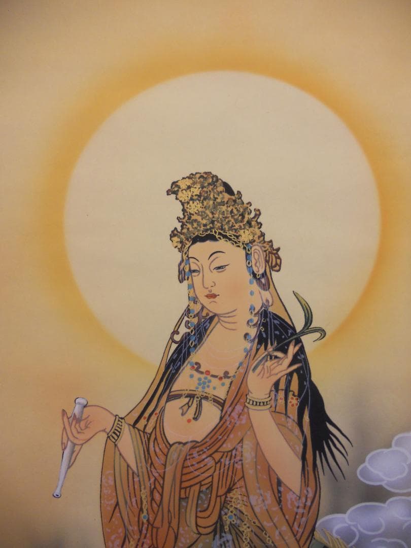 掛け軸 晃堂 龍上観音像 絹本 希少 軸装 茶道具 掛軸 美品 です。