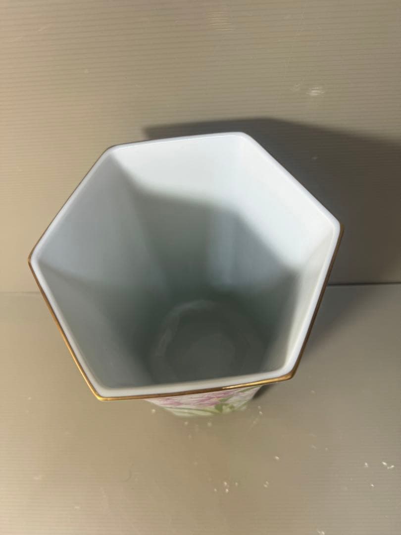 2522 香蘭社　六角花瓶　金彩