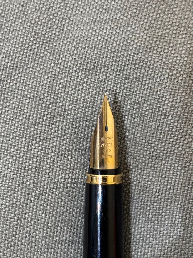 PILOT パイロット 万年筆 ペン先18K-750 ボディ R14K ゴールド