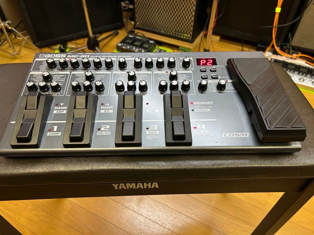 じゅんにつき他者購入不可！ BOSSマルチエフェクターME80一式セット！