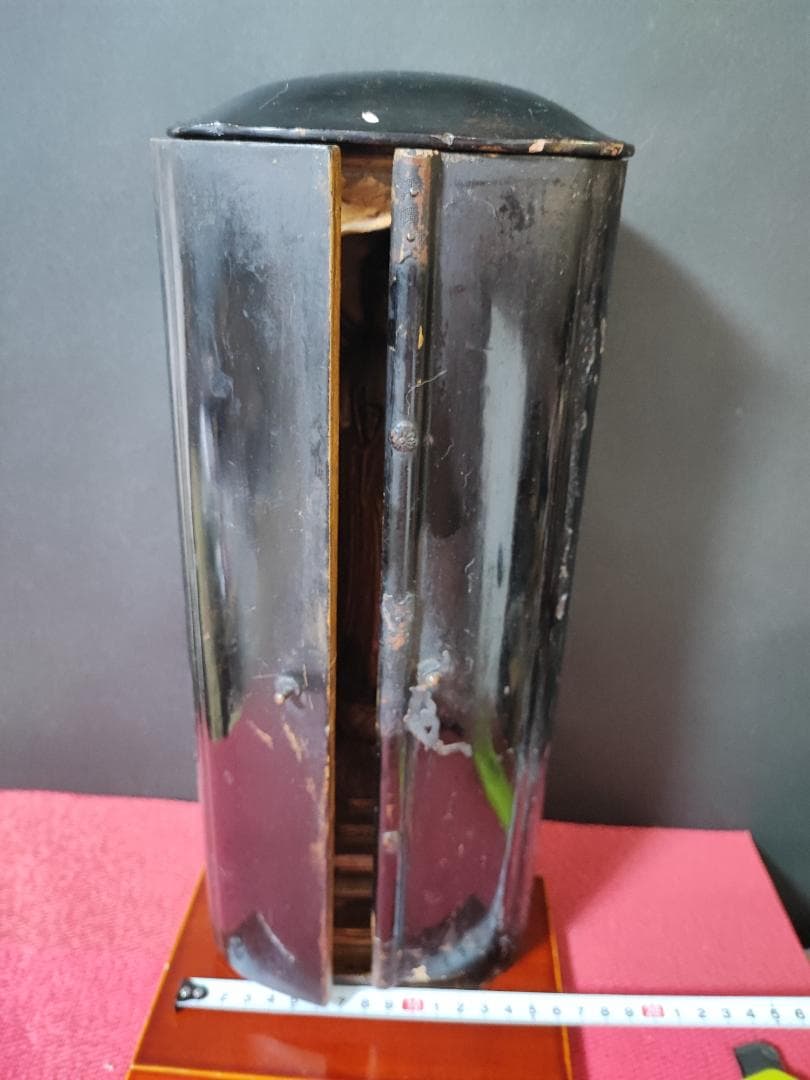 橱入大日如來仏　木刻