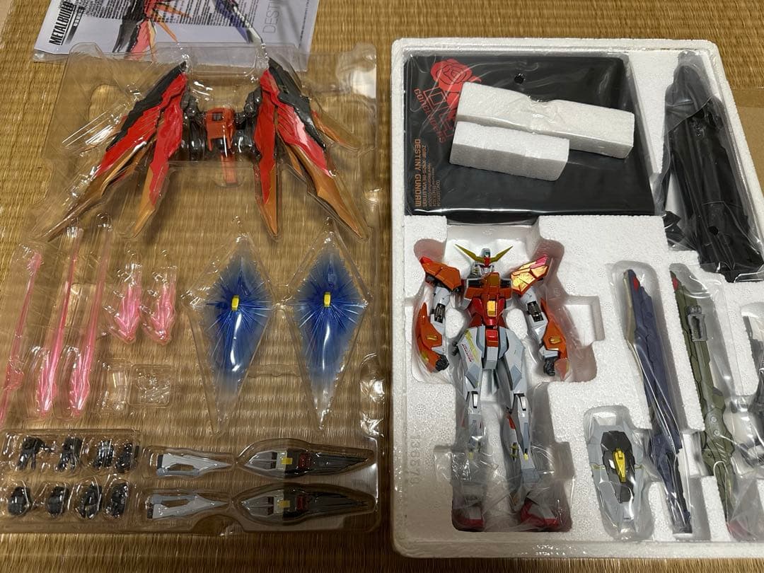 メタルビルド　デスティニーガンダム （ハイネ機）
