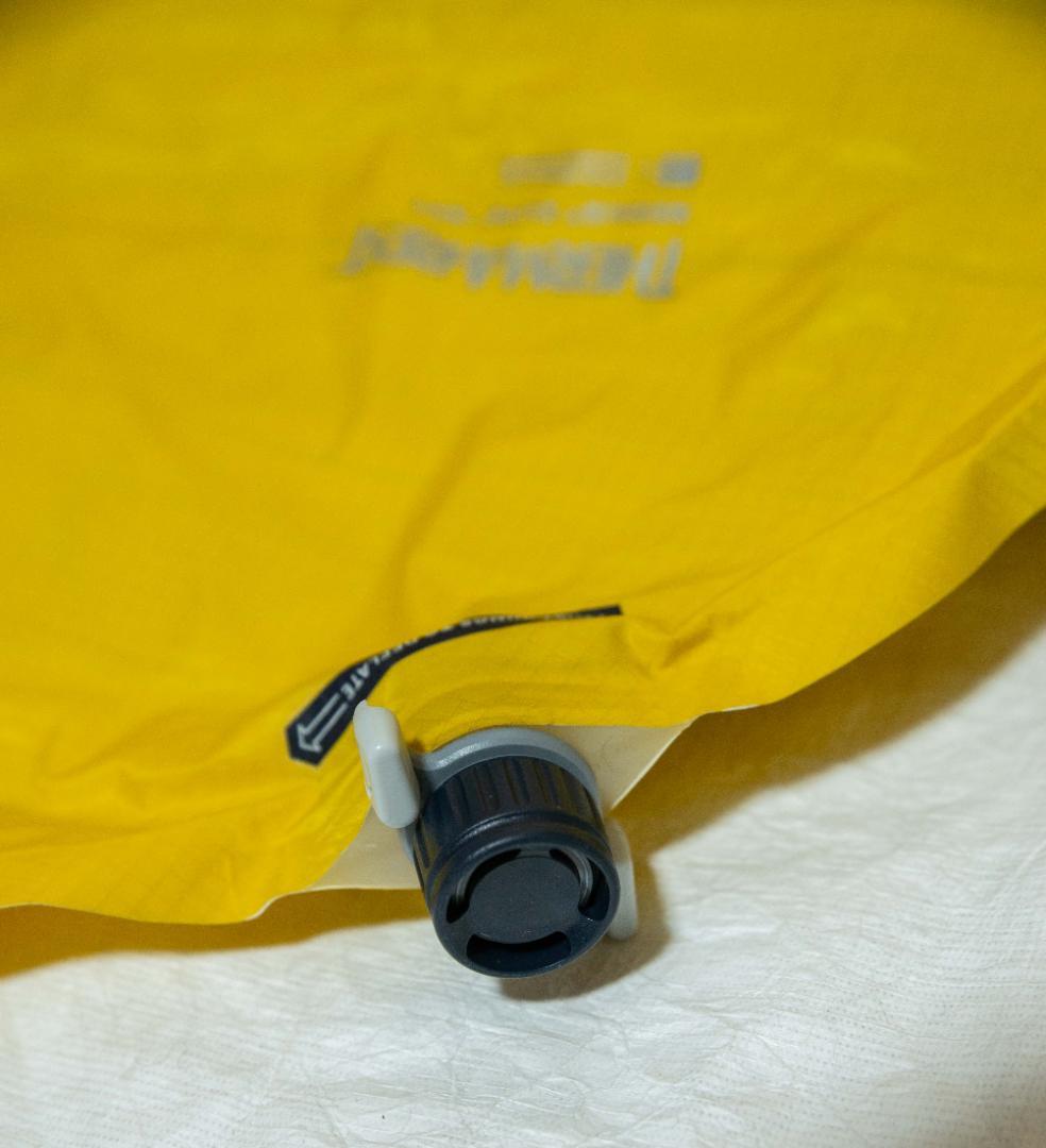 サーマレスト　ネオエアーXライト　R値4.5　NXT R レギュラー