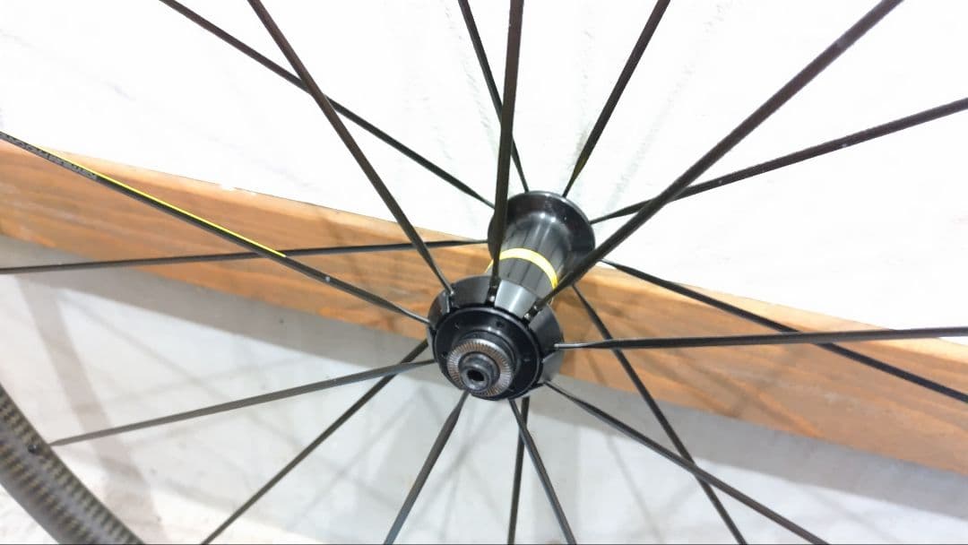 MAVIC KSYRIUM PRO CARBON SL UST チューブレス対応