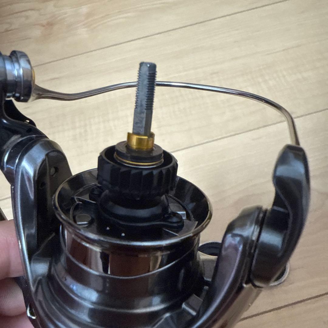 SHIMANO TWIN POWER スピニングリール　C2000S