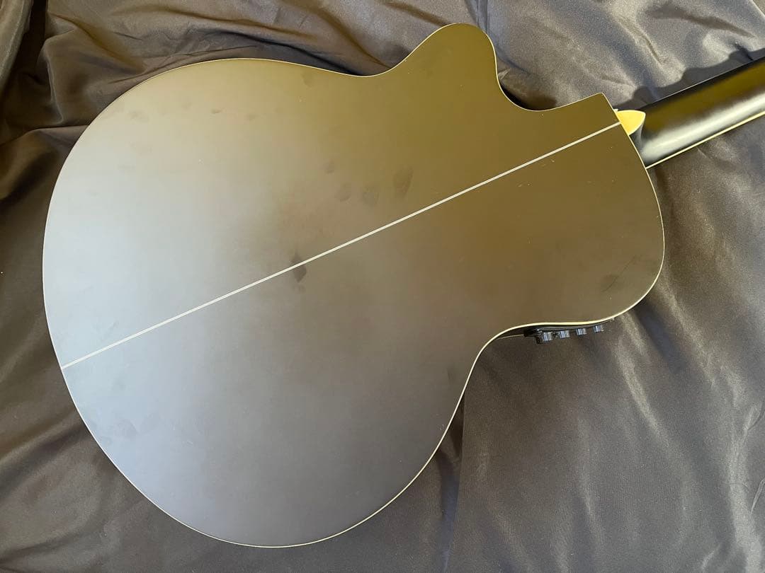 希少レア　URIEL エレアコベース ブラック　ケース付 美品　黒　完動品