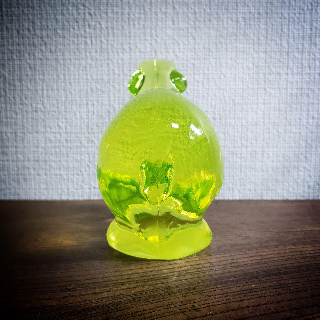 熊　ウランガラス　ヨーロッパ　プレスカラス　アンティーク　置物　インテリア