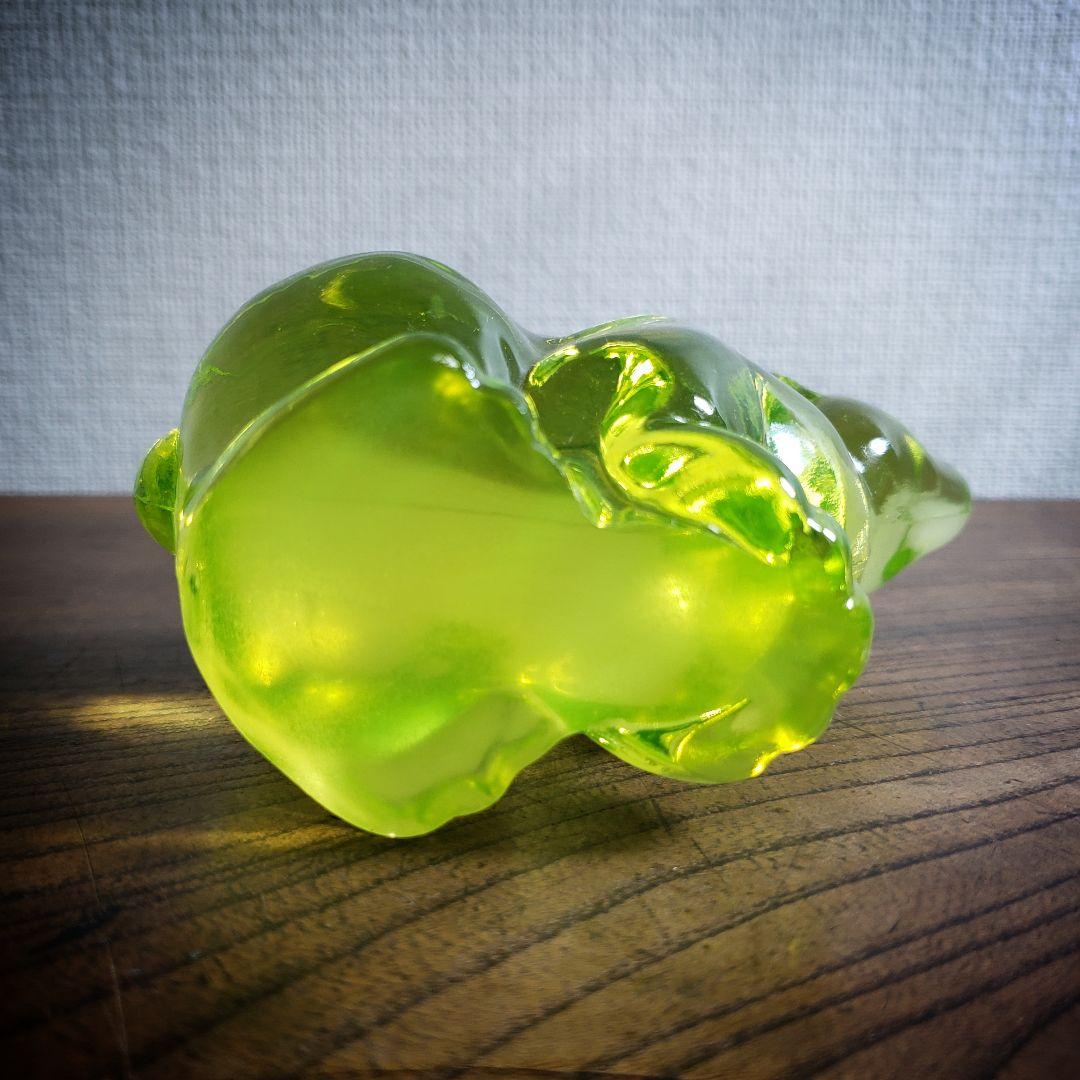 熊　ウランガラス　ヨーロッパ　プレスカラス　アンティーク　置物　インテリア