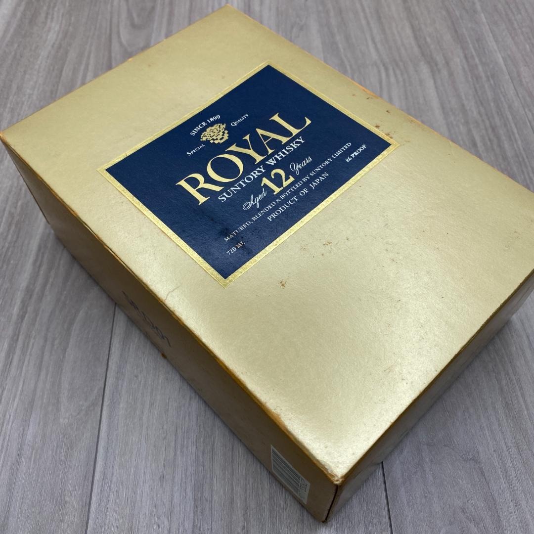 ◆サントリー ローヤル プレミアム 12年 ウイスキー 720ml