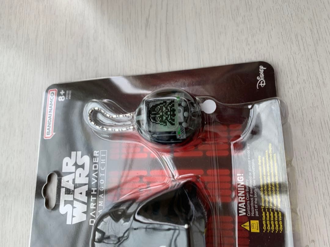 ラスト1点‼️ 海外限定　スターウォーズ　たまごっち　 ダース・ベイダー
