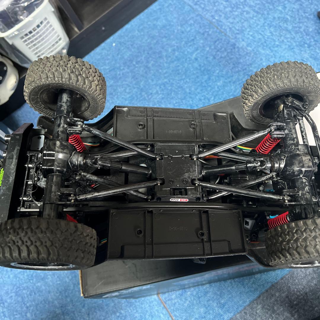 MN128 ジープ ラングラー クローラーラジコン