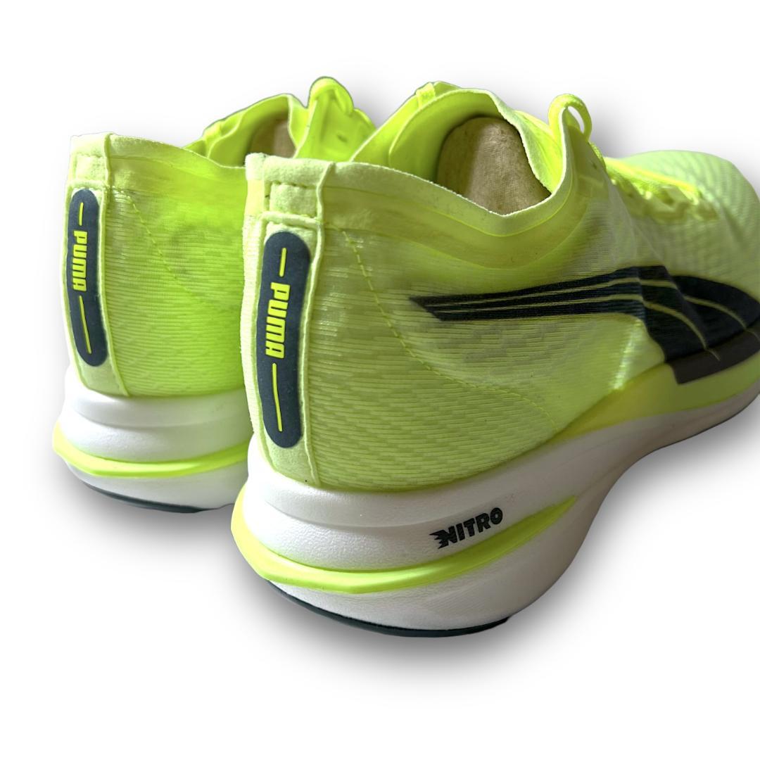 28.5cm プーマ ディヴィエイトニトロ ランニングシューズ イエロー系