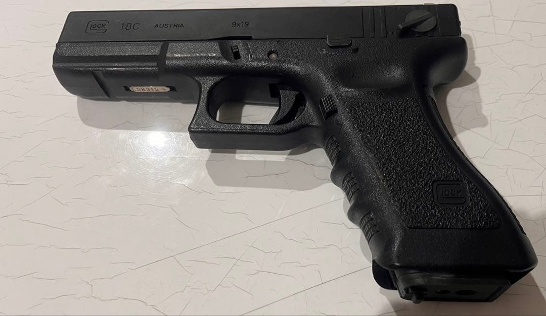 東京マルイ　ガスブローバックグロック18c