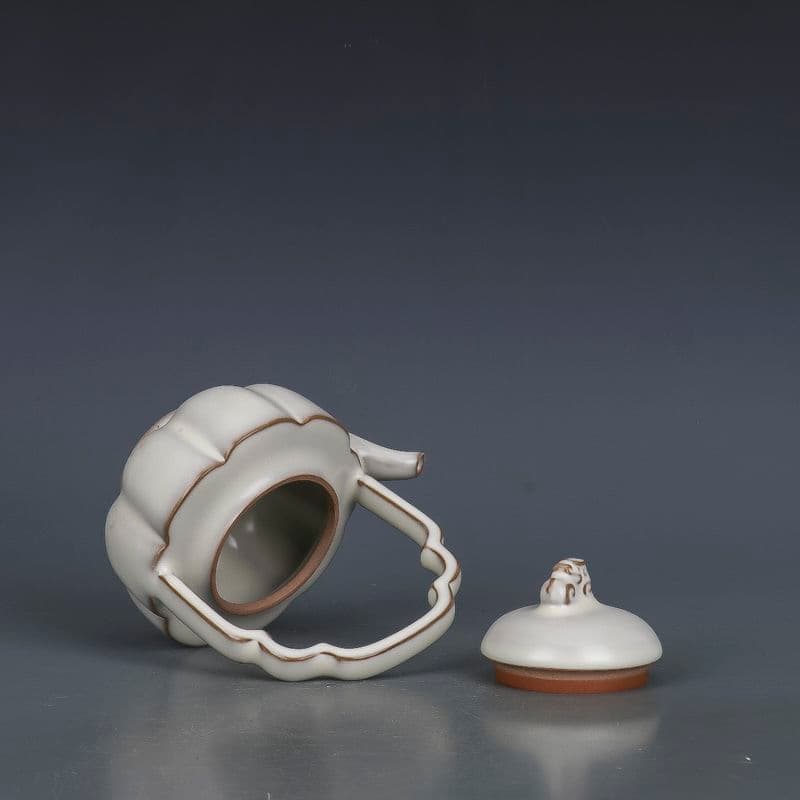 宋汝窯月牙白釉提梁壺   急須  工芸品 美術品 置物