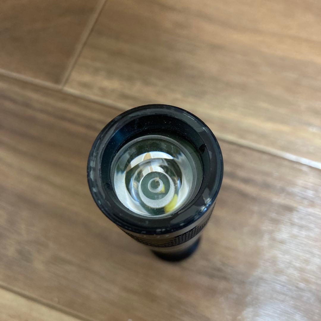 SureFire V1 Vampire フラッシュライト