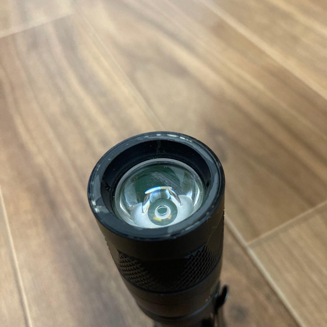 SureFire V1 Vampire フラッシュライト