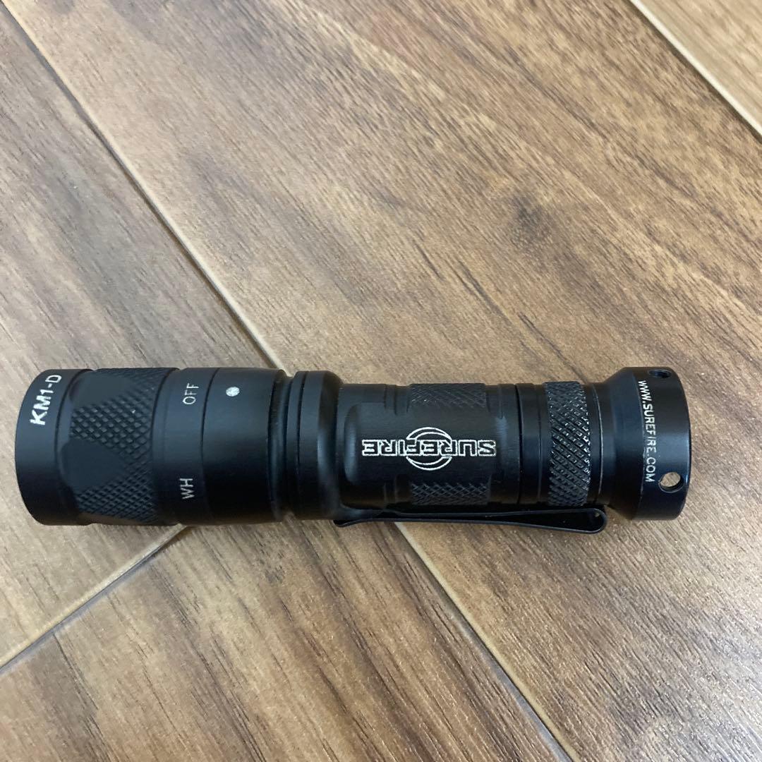 SureFire V1 Vampire フラッシュライト