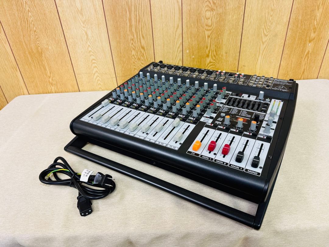 BEHRINGER PMP4000 パワードミキサー ベリンガー